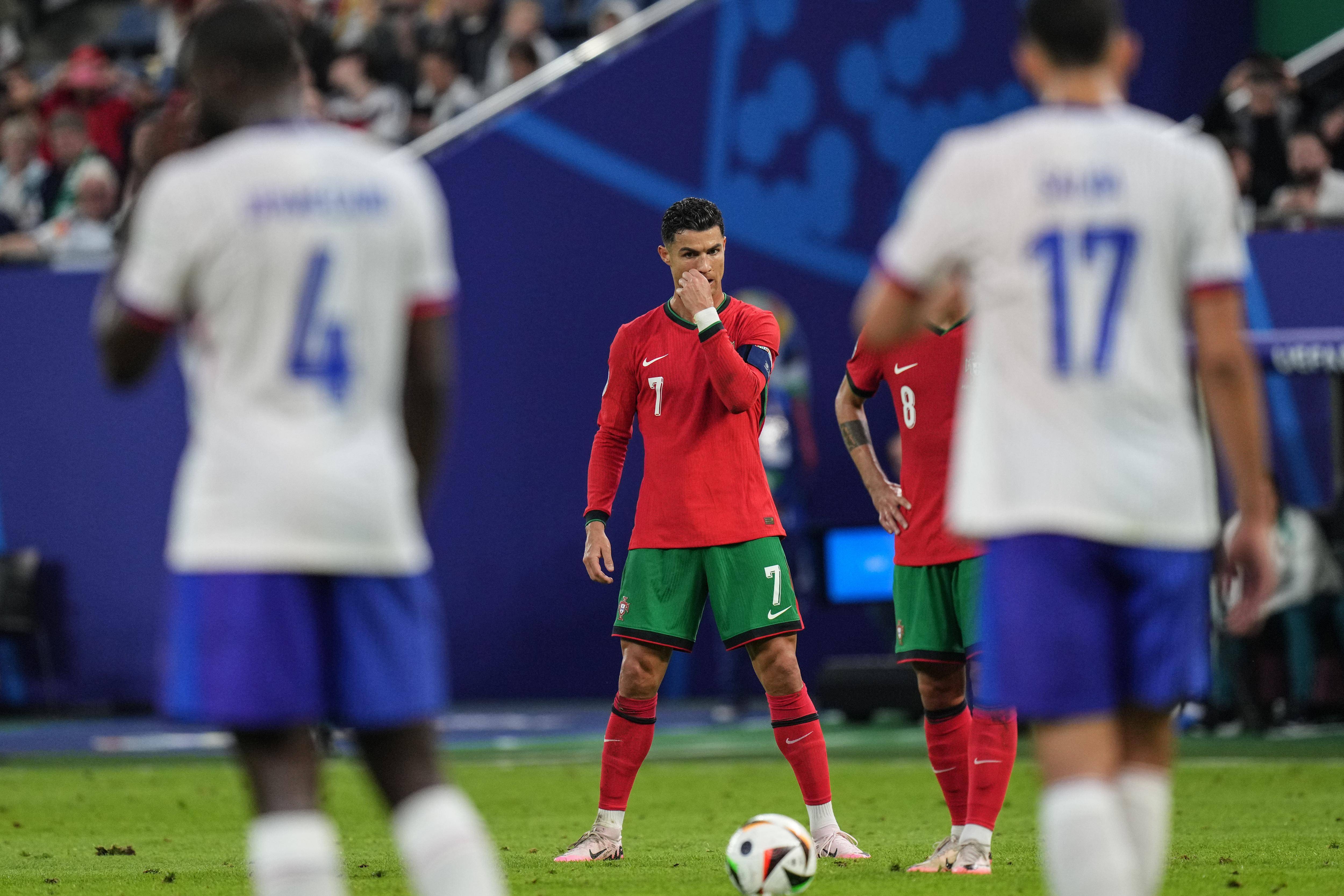 开云体育直播-关于法国队夺得胜利，晋级下一轮的信息