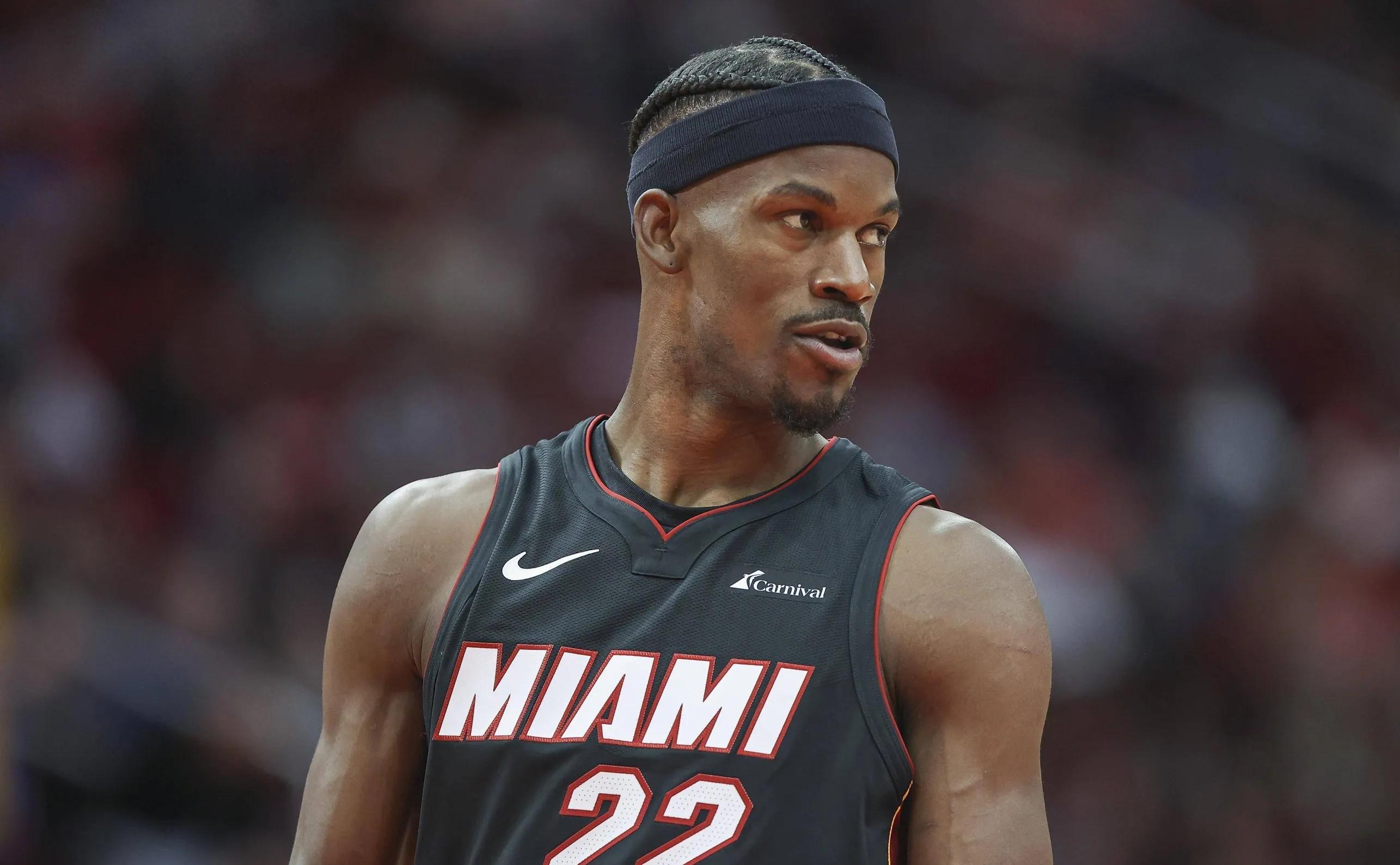 开云体育在线-开拓者客场大胜鹈鹕，保持势头